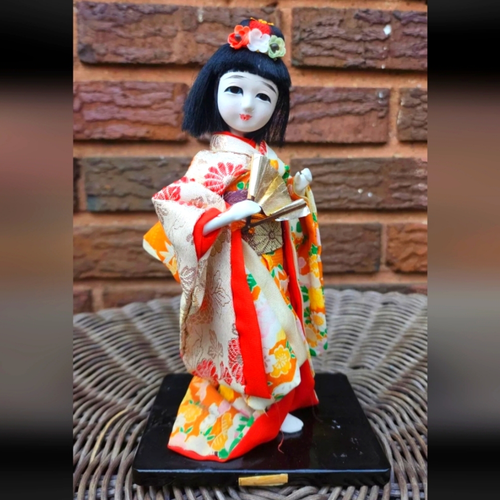 Vintage Nishi Doll 8"
